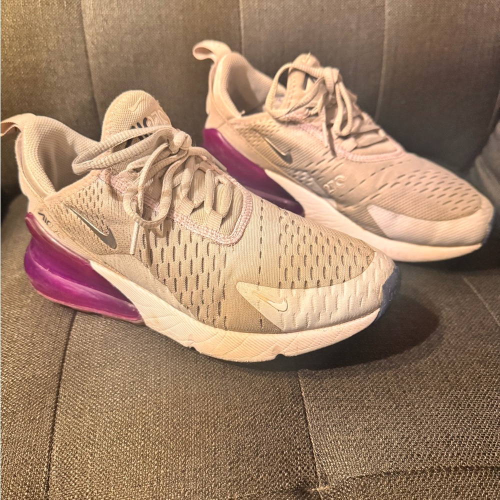 Nike Air Max 270